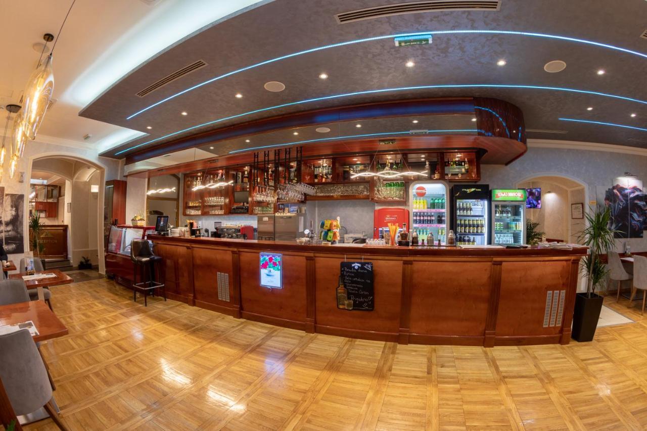 Hotel Kutko ปานเชโว ภายนอก รูปภาพ